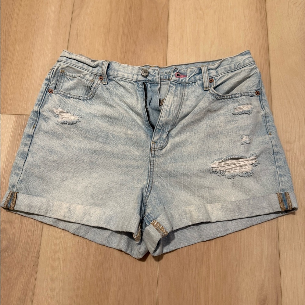 Light Wash Distressed Women’s Denim Shorts